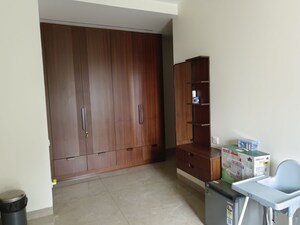Room in 4 BHK Builder Floor at Jubilee Hills – for Rent