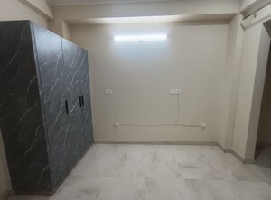 Room in 3 BHK Builder Floor at Sector 51 – for Rent
