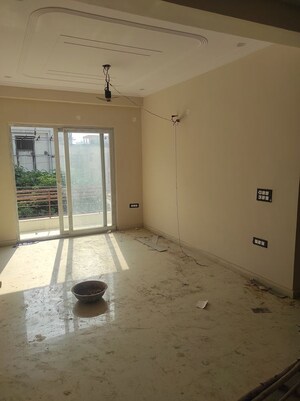 Living Room in 2 BHK Builder Floor at Sector 57 – for Rent