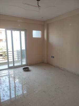 Bedroom in 2 BHK Builder Floor at Sector 57 – for Rent