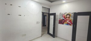 Room in 2 BHK Builder Floor at Dwarka Mor – for Rent