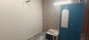 Furnished Amenities in 2 BHK Builder Floor at Dwarka Mor – for Rent