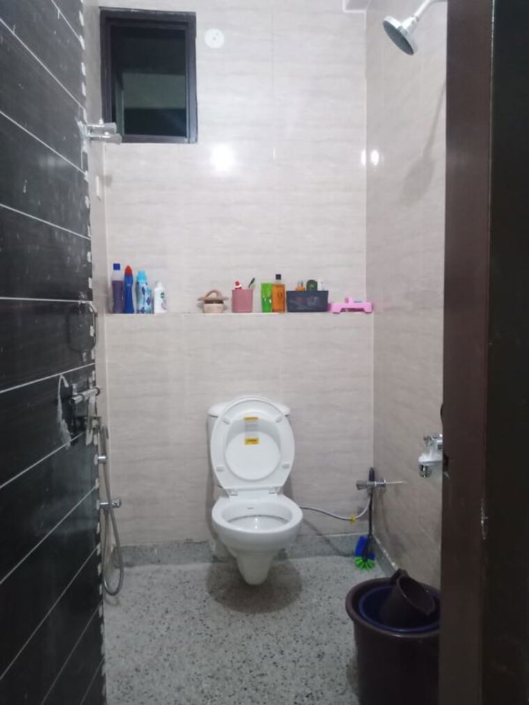 Bathroom, dwarka mor 2 Bedroom 550 Sq.Ft. Builder Floor In Dwarka Mor Delhi 10776623