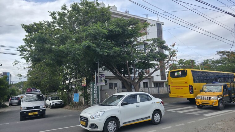  Parking, peelamedu Commercial Office Space in IT/SEZ 6000 Sq.Ft. In Peelamedu Coimbatore 10776633