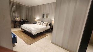 Bedroom in 4 BHK Apartment at Oberoi Realty Esquire, Goregaon East – for Sale
