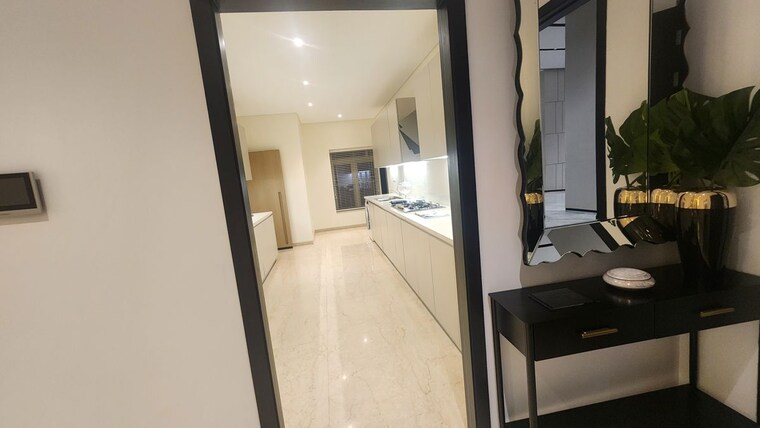 Kitchen, oberoi-realty-esquire 4 Bedroom 3032 Sq.Ft. Apartment In Goregaon East Mumbai 10776654