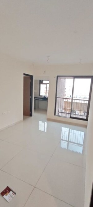 Room in 1 BHK Apartment at Chandak 34 Park Estate, Goregaon West – for Rent