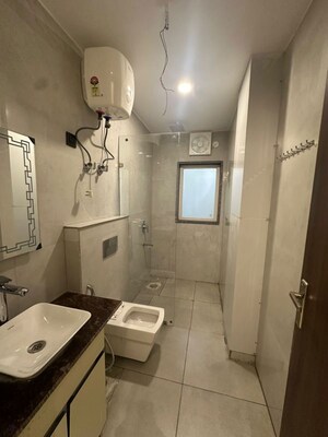 Bathroom in 2 BHK Builder Floor at Dlf Phase V – for Rent