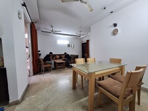 2 BHK Apartment For Rent in H R Buildcon Elite Homz, Sector 77