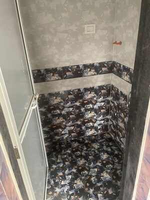 Bathroom in 1 BHK Apartment at Sector 8 Ghansoli – for Rent