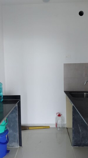 Furnished Amenities in 1 BHK Apartment at Marathon Nexworld Aura, Dombivli East – for Rent