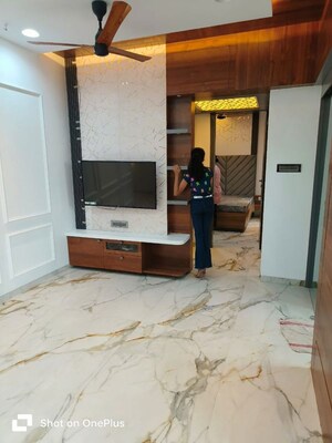 Room in 2 BHK Apartment at Sector 8 Ghansoli – for Rent