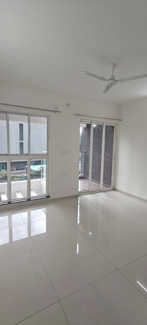 Room in 1 BHK Apartment at Paranjape Trident Towers, Wakad – for Rent