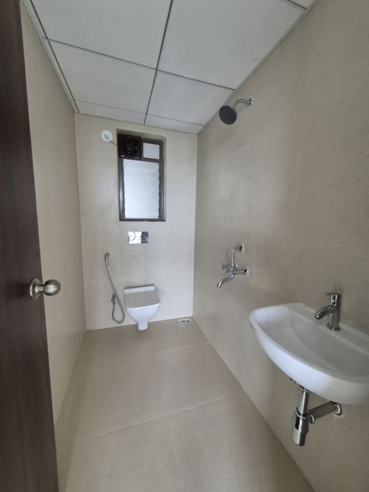 Bathroom, runwal-my-city-phase-ii-cluster-05 1 Bedroom 372 Sq.Ft. Apartment In Dombivli East Thane 10776742