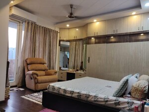 4 BHK Apartment For Rent in Sector 107