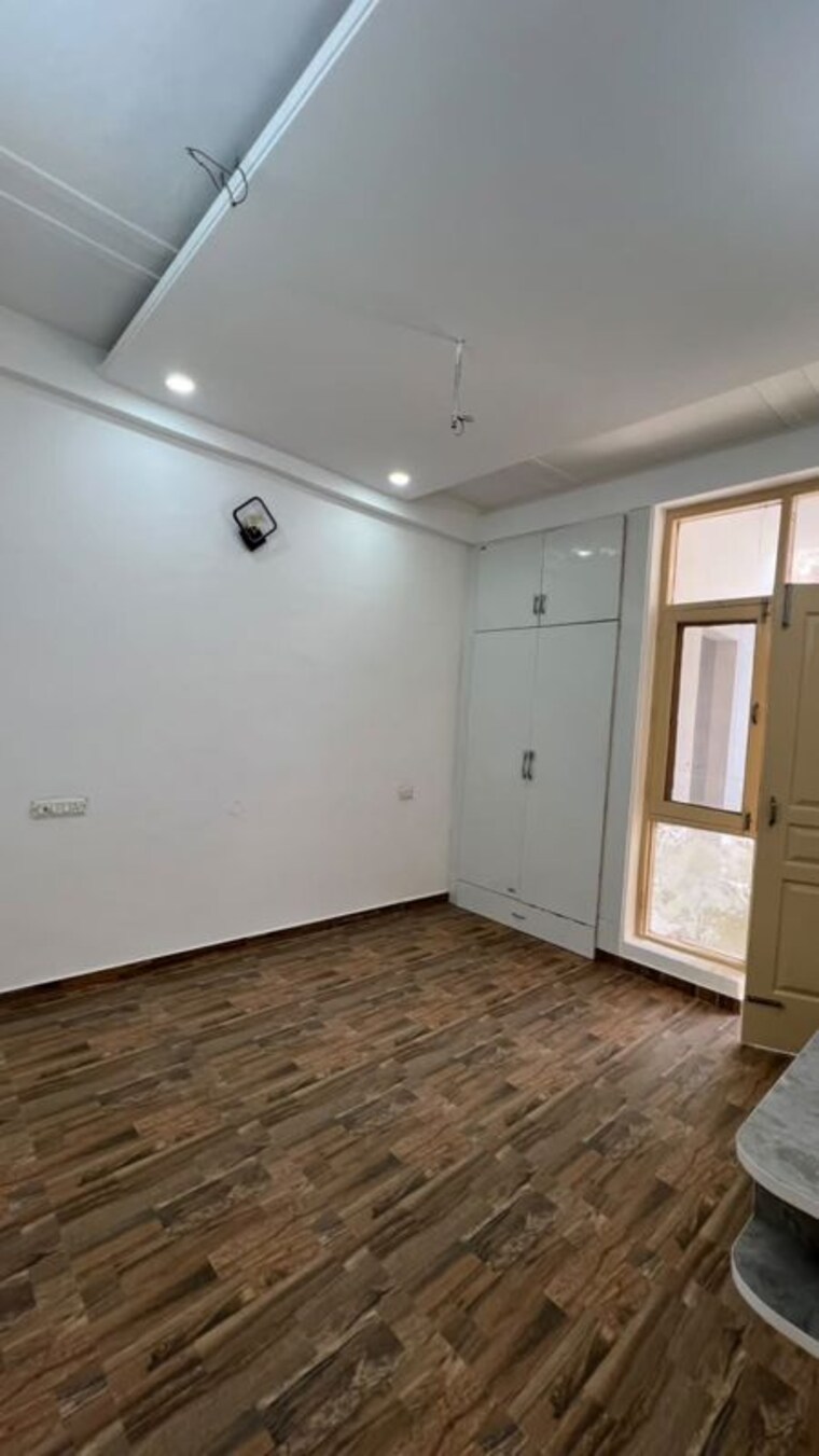 Room, shri-devaji-residency 2 Bedroom 113 Sq.Yd. Apartment In Dhakoli Zirakpur 10776771