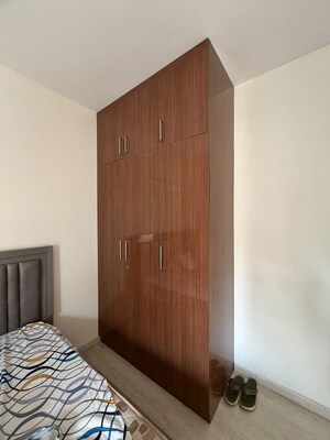 Furnished Amenities in 4 BHK Builder Floor at SS Linden, Sector 84 – for Rent