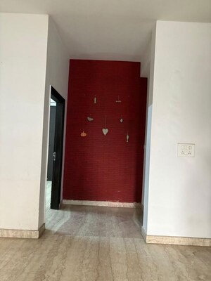 Furnished Amenities in 3 BHK Builder Floor at Sector 45 – for Rent