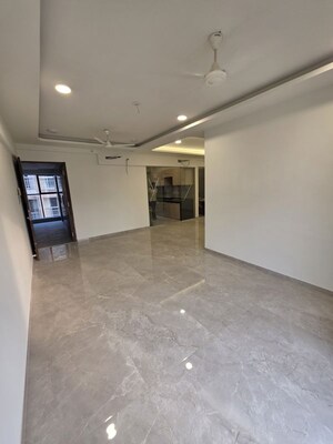 Room in 3 BHK Apartment at Majestic Amarjyoti CHS, Chembur – for Rent