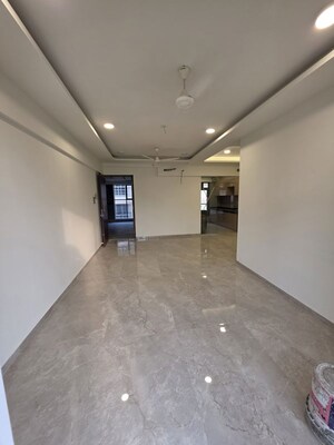 Room in 3 BHK Apartment at Majestic Amarjyoti CHS, Chembur – for Rent