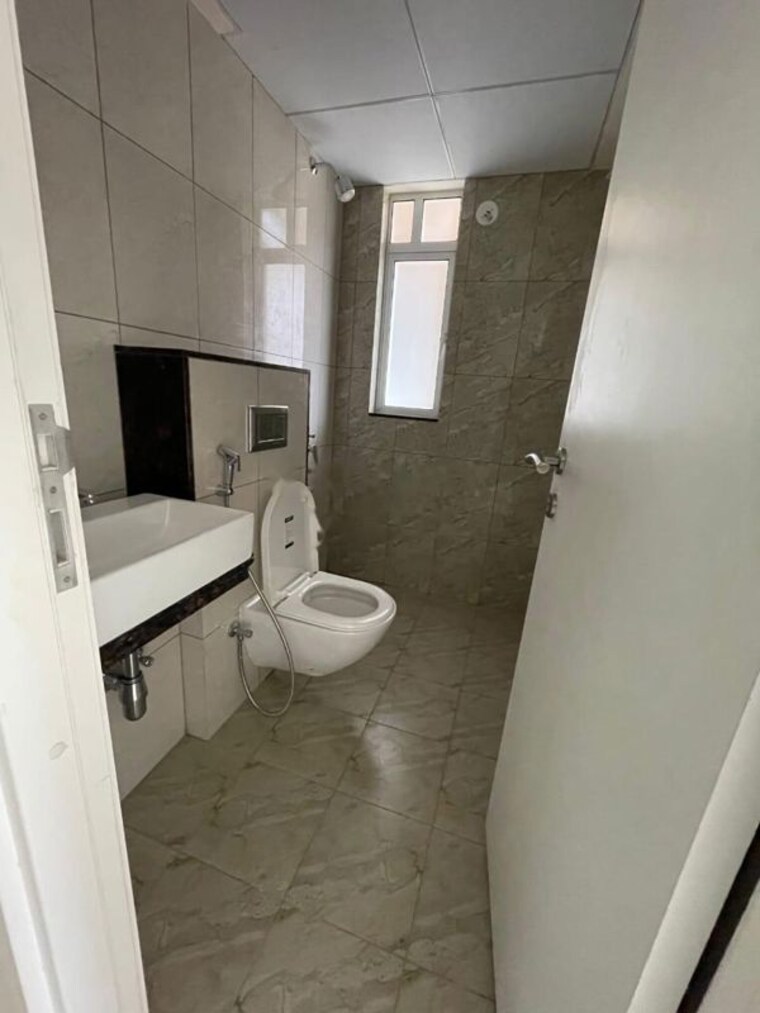 Bathroom, godrej-green-vistas 2 Bedroom 800 Sq.Ft. Apartment In Mahalunge Pune 10776847