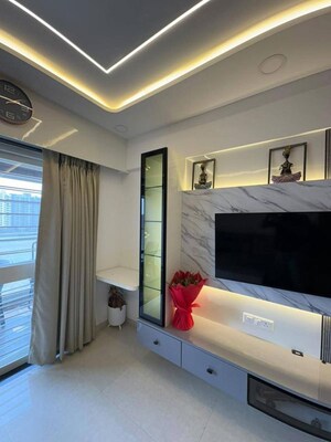 Room in 2 BHK Apartment at Dhanori – for Rent