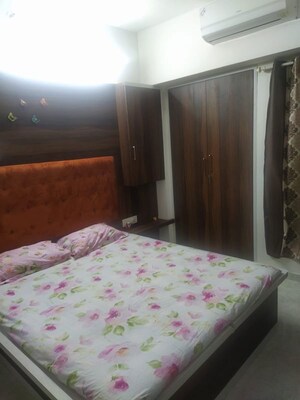 Bedroom in 2 BHK Apartment at Lodha Amara, Kolshet Road – for Rent