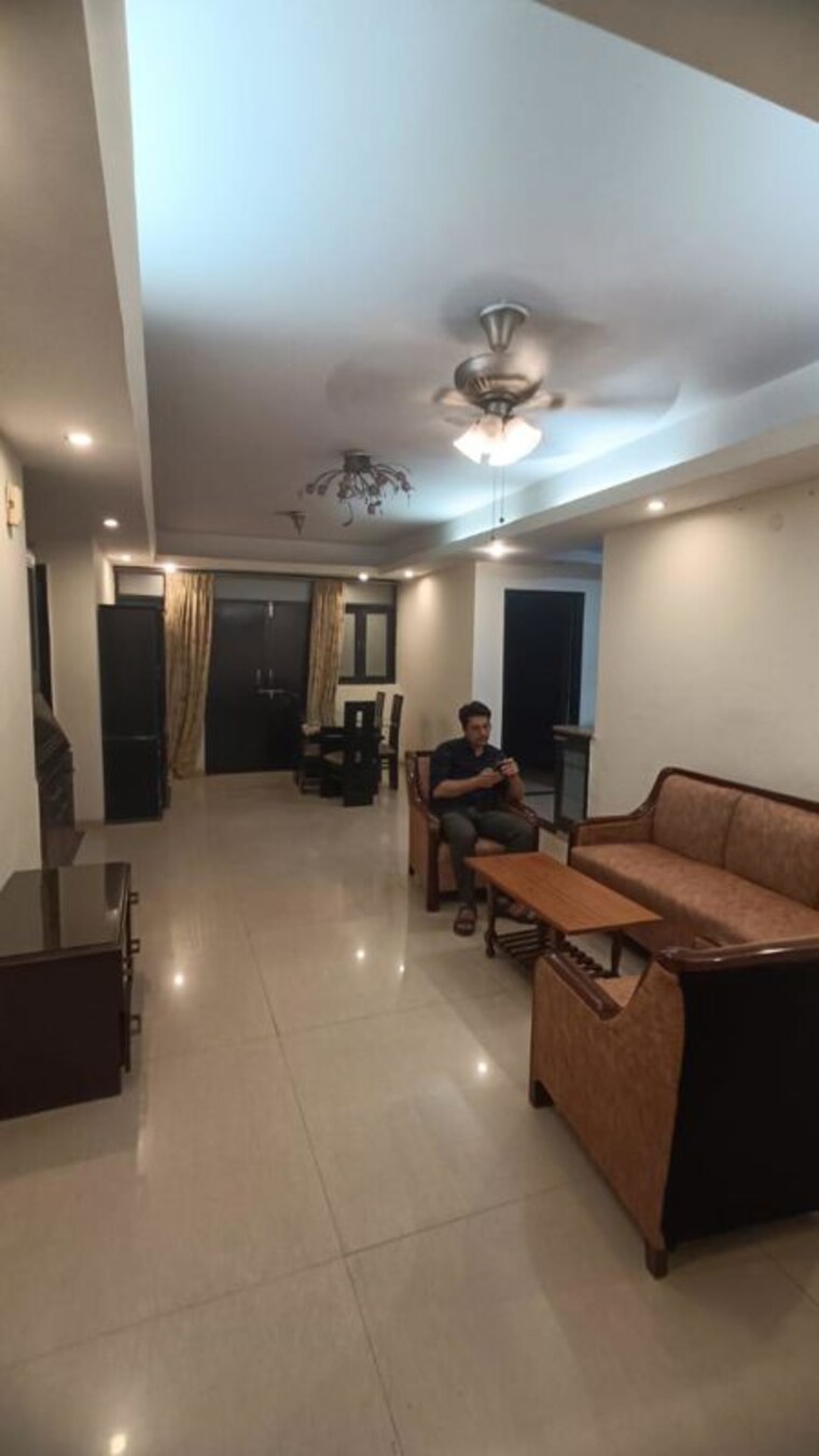 Living Room, k-world-royal-court 4 Bedroom 3250 Sq.Ft. Apartment In Sector 39 Gurgaon 10777008