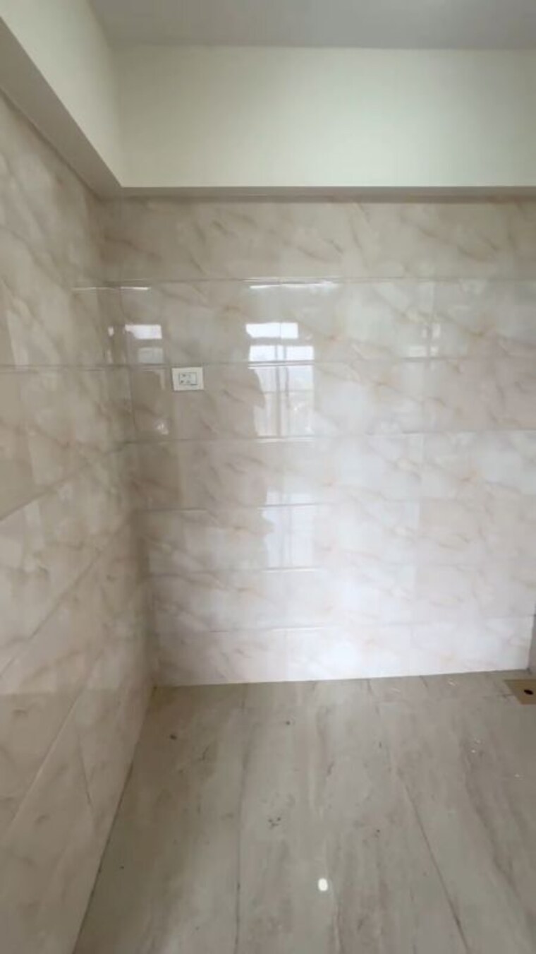 Bathroom, chaitanya-anand-lunkhod-chsl 3 Bedroom 1085 Sq.Ft. Apartment In Andheri West Mumbai 10777013