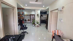 Room in 2 BHK Apartment at Mahadevpura – for Rent