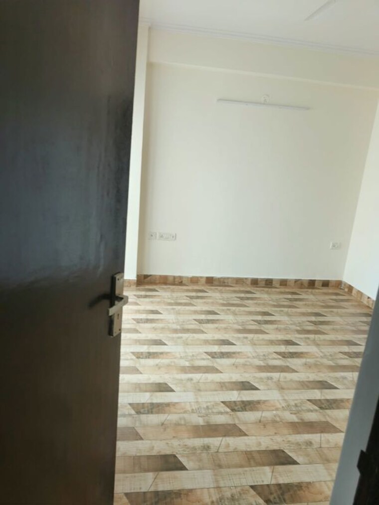 Room, aims-golf-city 3 Bedroom 1350 Sq.Ft. Apartment In Sector 75 Noida 10777056