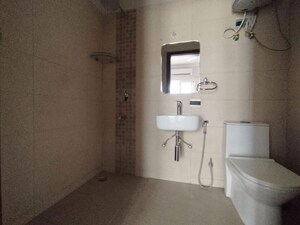 Bathroom in 3 BHK Builder Floor at Central Park Flower Valley, Sohna Sector 33 – for Rent