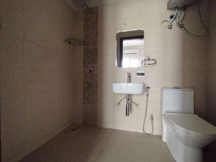 Bathroom, central-park-flower-valley 3 Bedroom 1230 Sq.Ft. Builder Floor In Sohna Sector 33 Gurgaon 10777081