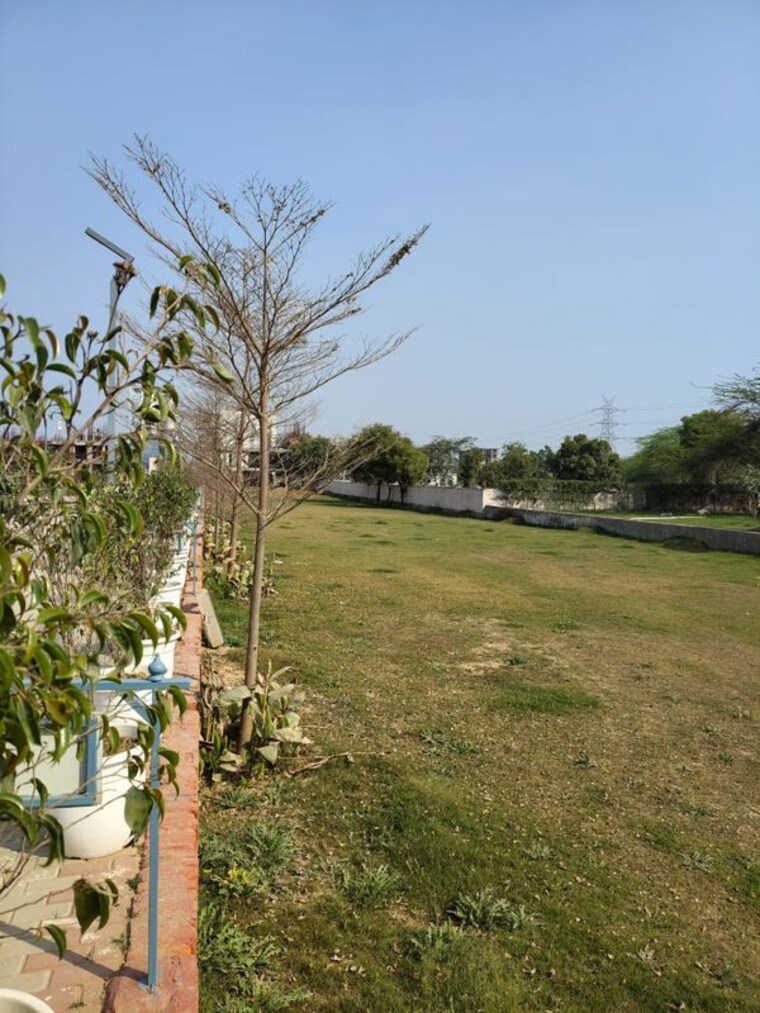 Garden, ireo-savannah  179 Sq.Yd. Plot In Sohna Sector 35 Gurgaon 10777088