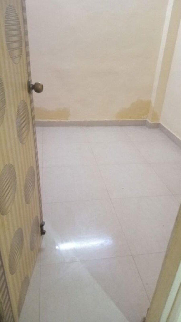 Room, girnar-mahal-chs 1 Bedroom 400 Sq.Ft. Apartment In Vasai West Palghar 10777125