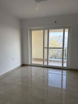 Room in 3.5 BHK Apartment at Sahastradhara – for Sale