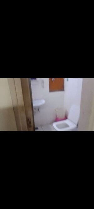 Bathroom in 2.5 BHK Apartment at Arun Vihar, Sector 29 – for Sale