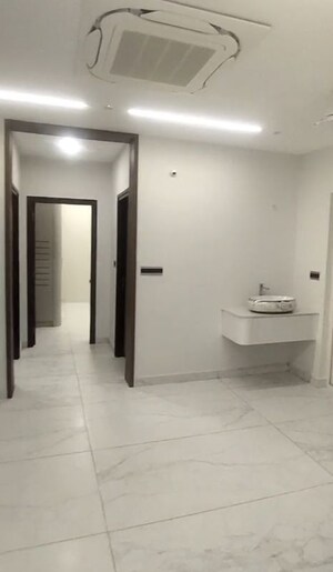 Room in 2.5 BHK Apartment at Sumadhura The Olympus, Financial District – for Rent