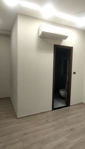 Room in 2.5 BHK Apartment at Sumadhura The Olympus, Financial District – for Rent