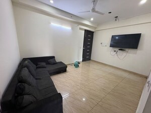 Team Area in 2 BHK Apartment at Gaur City 7th Avenue, Sector 4 Greater Noida – for Rent