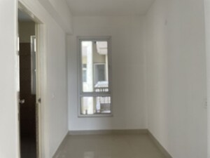 Room in 2 BHK Apartment at Silverglades The Melia, Sohna Sector 35 – for Rent