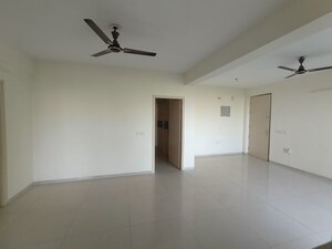 Room in 3 BHK Apartment at Tulip Violet, Sector 69 – for Rent