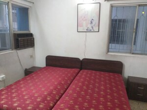 Room in 3 BHK Apartment at Pune Cantonment – for Sale