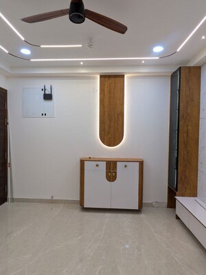 Room in 3 BHK Apartment at Aurobindo Kohinoor, Serilingampally – for Rent