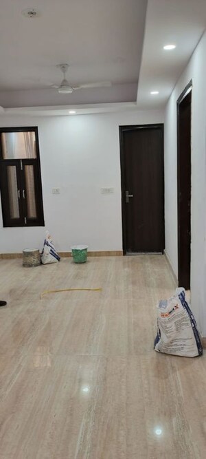 Room in 3 BHK Builder Floor at Kishangarh – for Sale