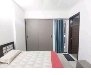 Room in 2.5 BHK Builder Floor at Smart World Gems, Sector 89 – for Rent