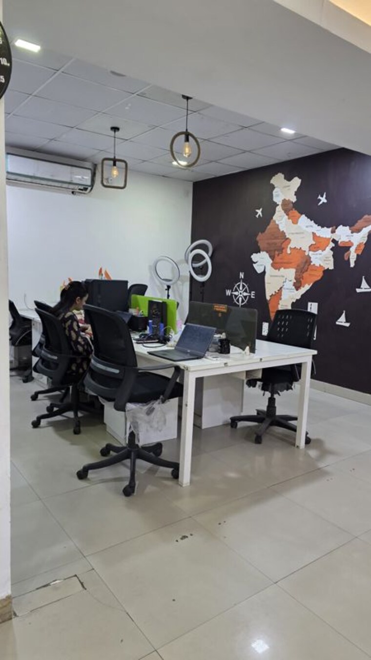 Team Area, sector 63 Commercial Office Space 1800 Sq.Ft. In Sector 63 Noida 10777292