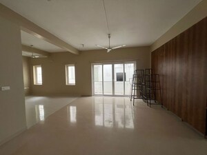 4 BHK Villa For Rent in Namaha Lakewood, Kismatpur