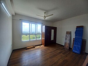 Room in 3 BHK Apartment at Godrej Aqua, International Airport Road – for Sale