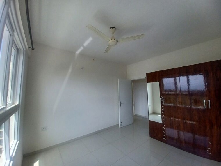 Room, godrej-aqua 3 Bedroom 1461 Sq.Ft. Apartment In International Airport Road Bangalore 10777340